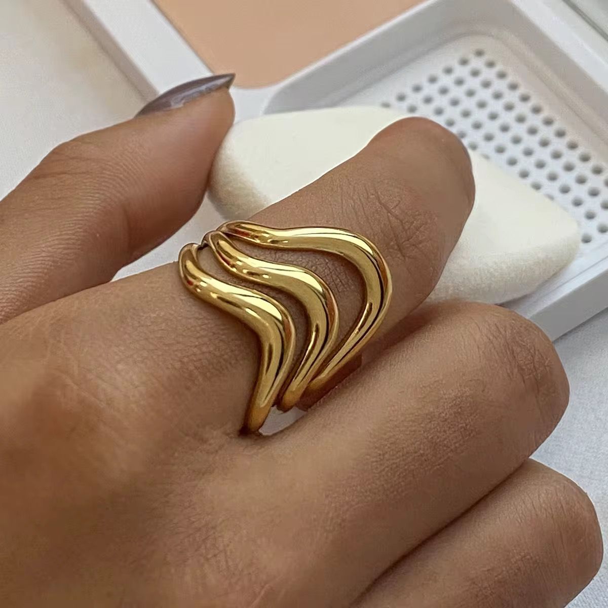 Wavy Luxe Statement Ring – Bold & Modern Elegance- Size 7