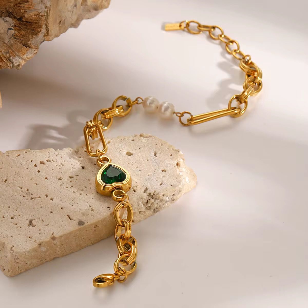 Chic Pearl & Heart Link Bracelet
